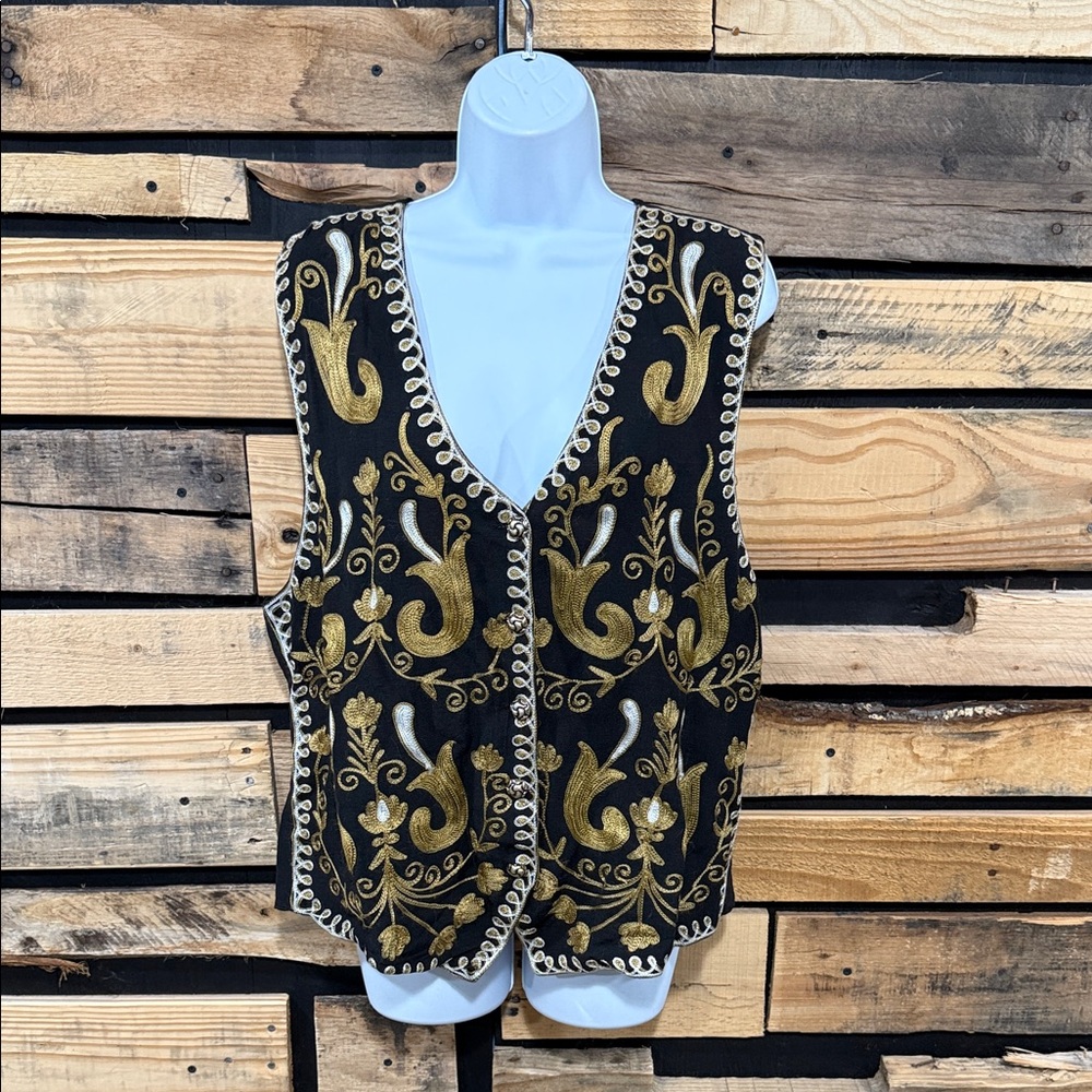 Vintage Women’s Black With Gold Embroidered Vest Size Large